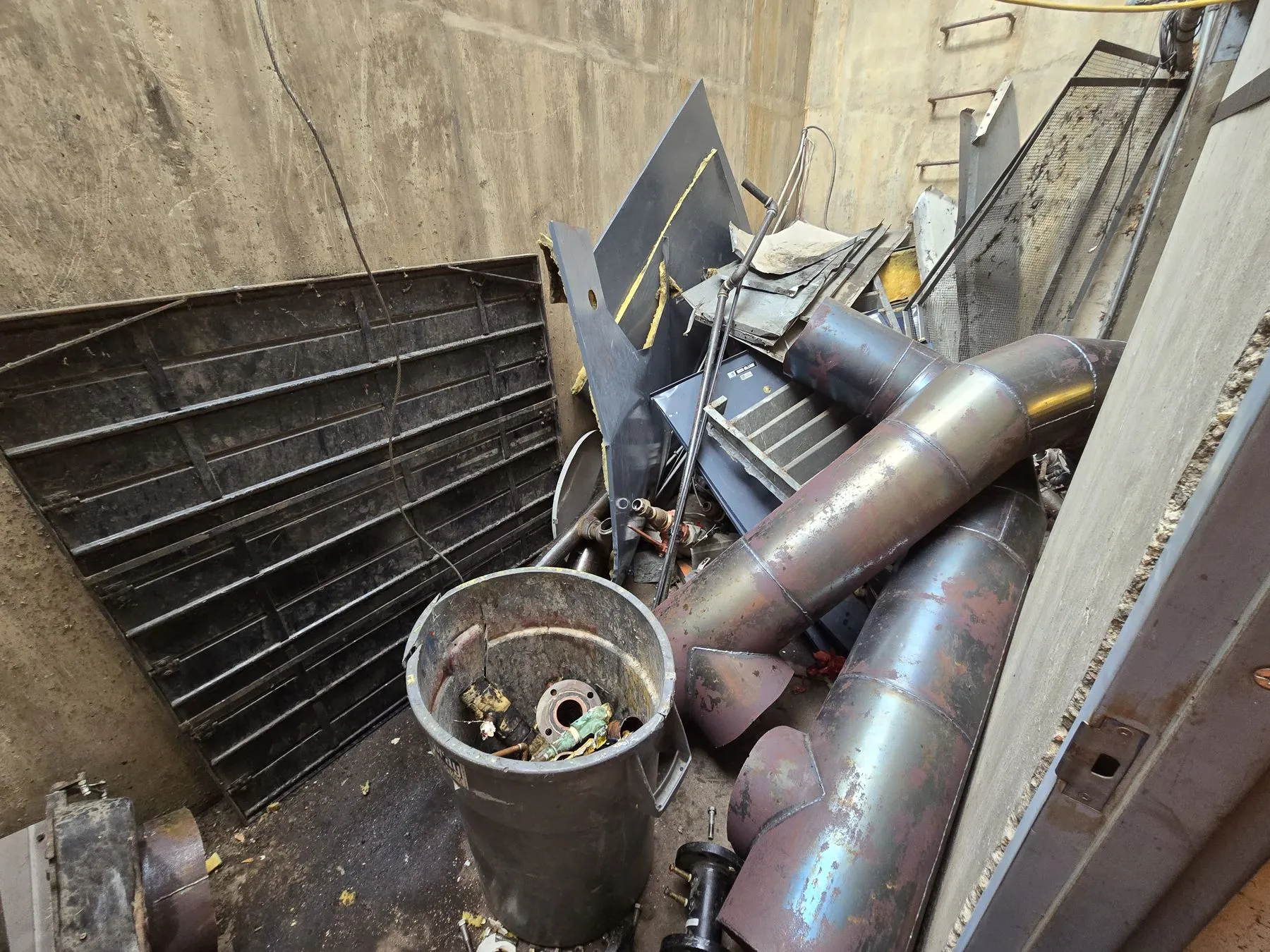 During: Mechanical pit in process